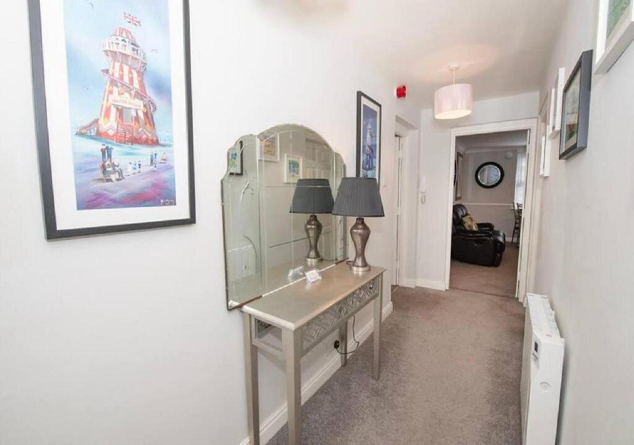Pelican-Stylish 2-Bed Apartment Close To Beach & Town Scarborough Exterior foto