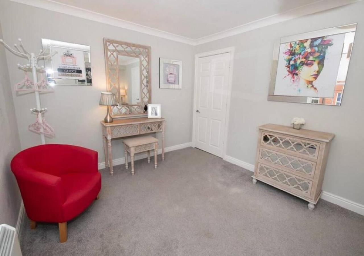 Pelican-Stylish 2-Bed Apartment Close To Beach & Town Scarborough Exterior foto