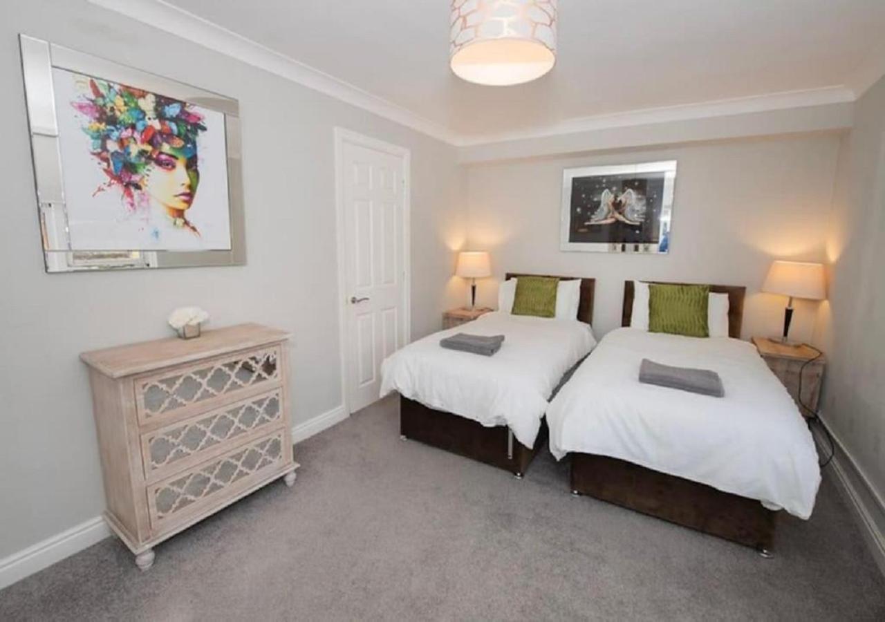 Pelican-Stylish 2-Bed Apartment Close To Beach & Town Scarborough Exterior foto